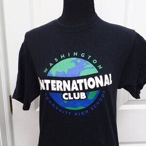 Washington International Club Men's Tshirt Size Small